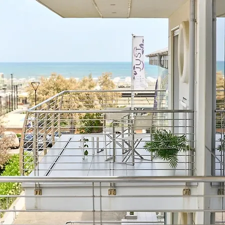 Just チェルヴィア